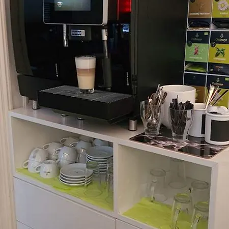 Cristall - Frankfurt מלון