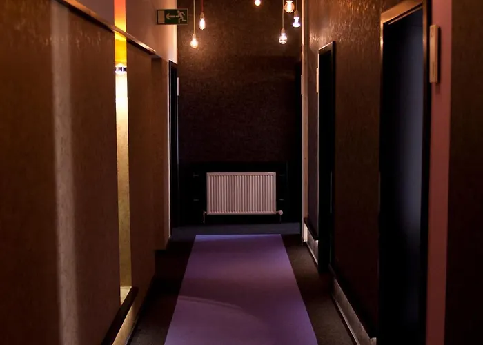 Hotel Cristall - Frankfurt 3*