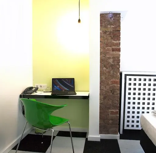 Hotel Cristall - Frankfurt 3*