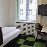 Cristall - Frankfurt 3*