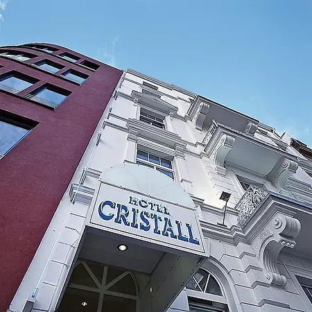 Cristall - Frankfurt 3*