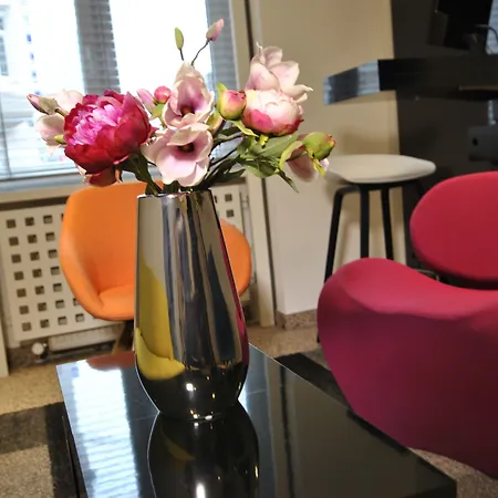 Cristall - Frankfurt Hotell 3*