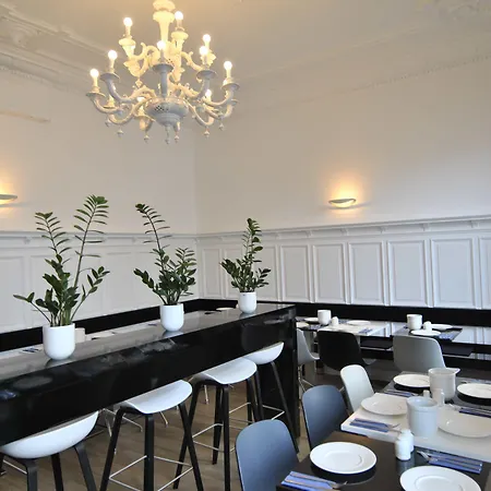 Cristall - Frankfurt Hotel 3*