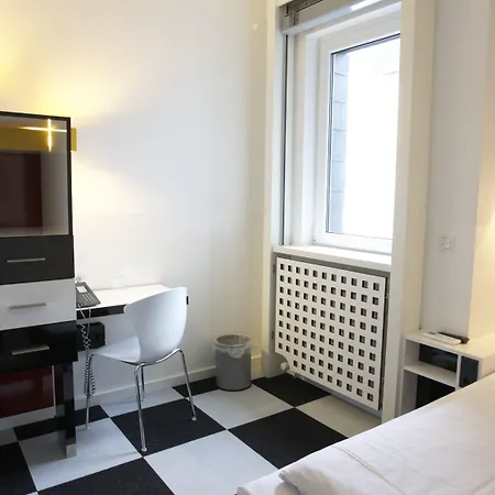 Cristall - Frankfurt 3* Frankfurt am Main