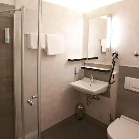 Hotel Cristall - Frankfurt Frankfurt am Main