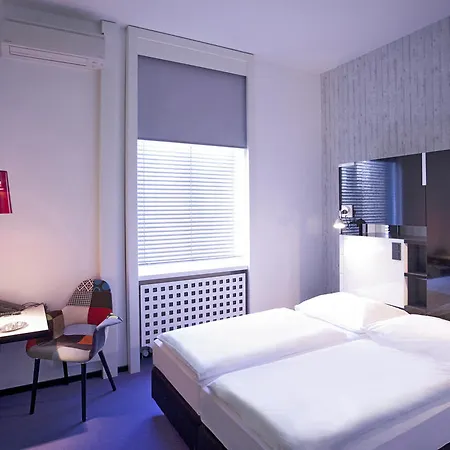 Hotel Cristall - Frankfurt