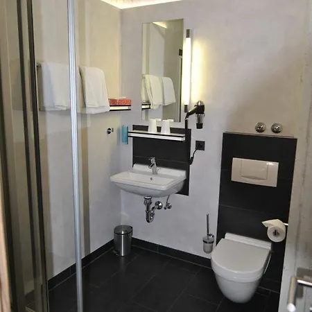 Cristall - Frankfurt Otel