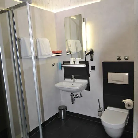 Cristall - Frankfurt 3* Frankfurt am Main