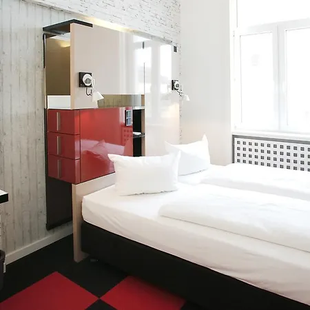 Cristall - Frankfurt Otel