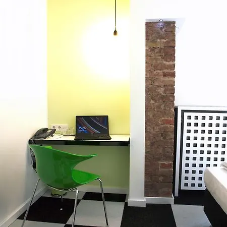 Hotell Cristall - Frankfurt 3*