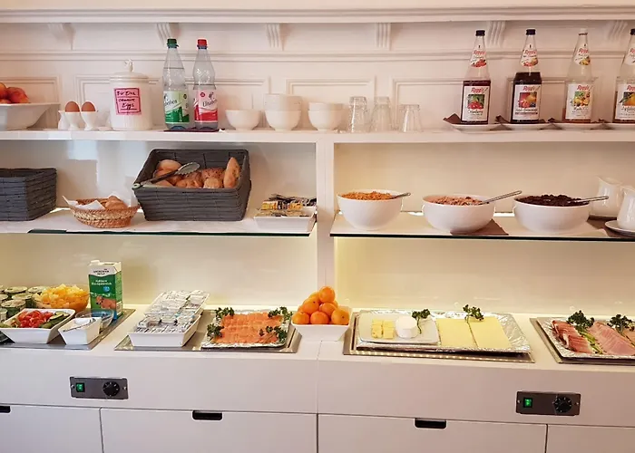 Cristall - Frankfurt מלון