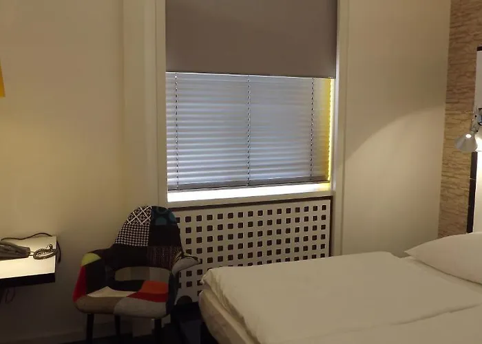 Cristall - Frankfurt 3*