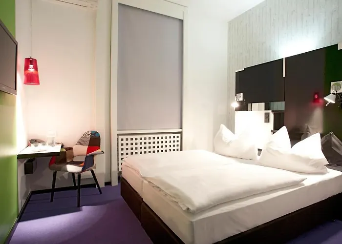 מלון Cristall - Frankfurt