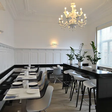 Cristall - Frankfurt 3*