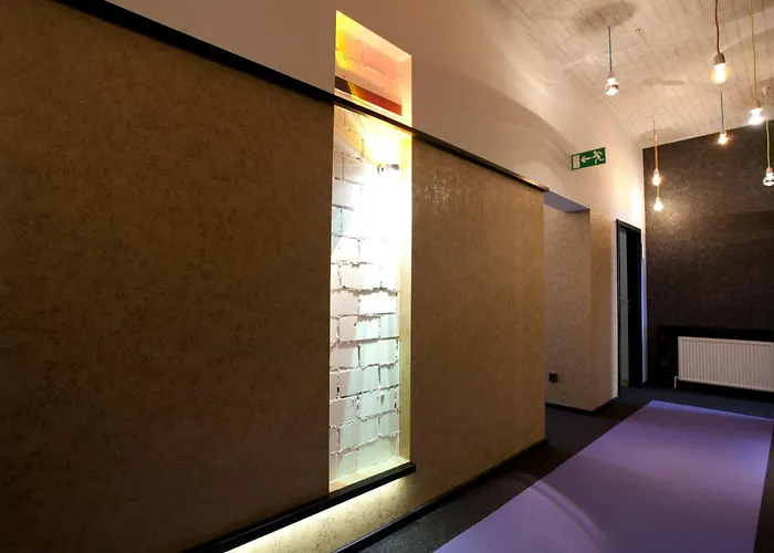 Hotel Cristall - Frankfurt 3*