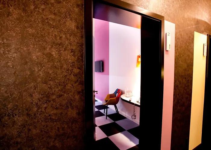 Hotel Cristall - Frankfurt 3*