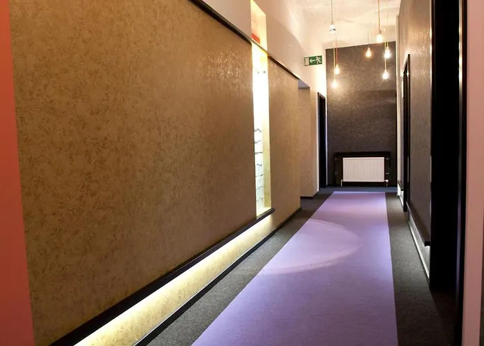 Otel Cristall - Frankfurt Frankfurt am Main