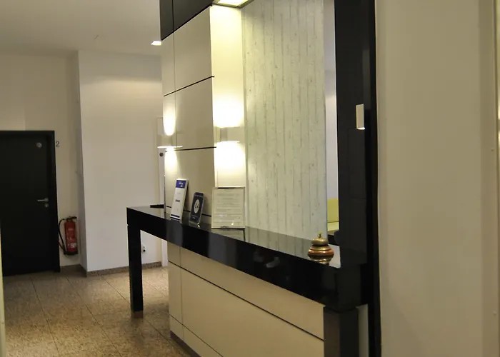 Hotel Cristall - Frankfurt Frankfurt am Main