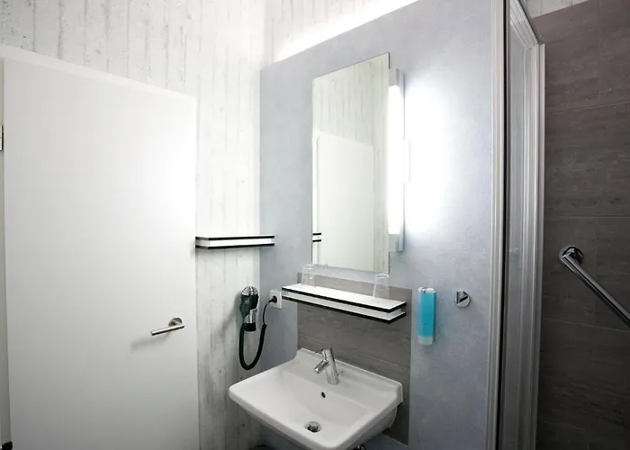 Otel Cristall - Frankfurt