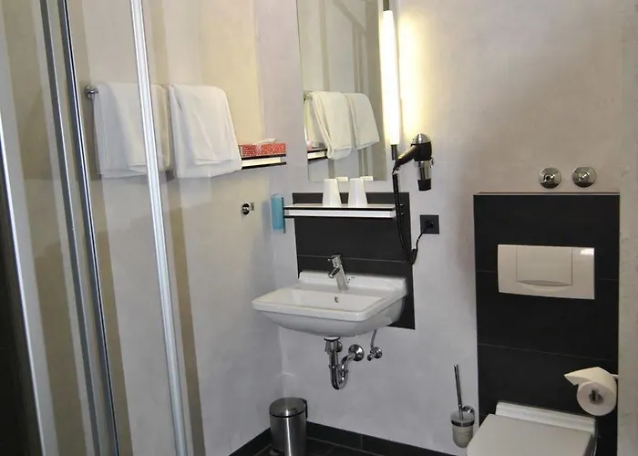 Cristall - Frankfurt 3* Frankfurt am Main